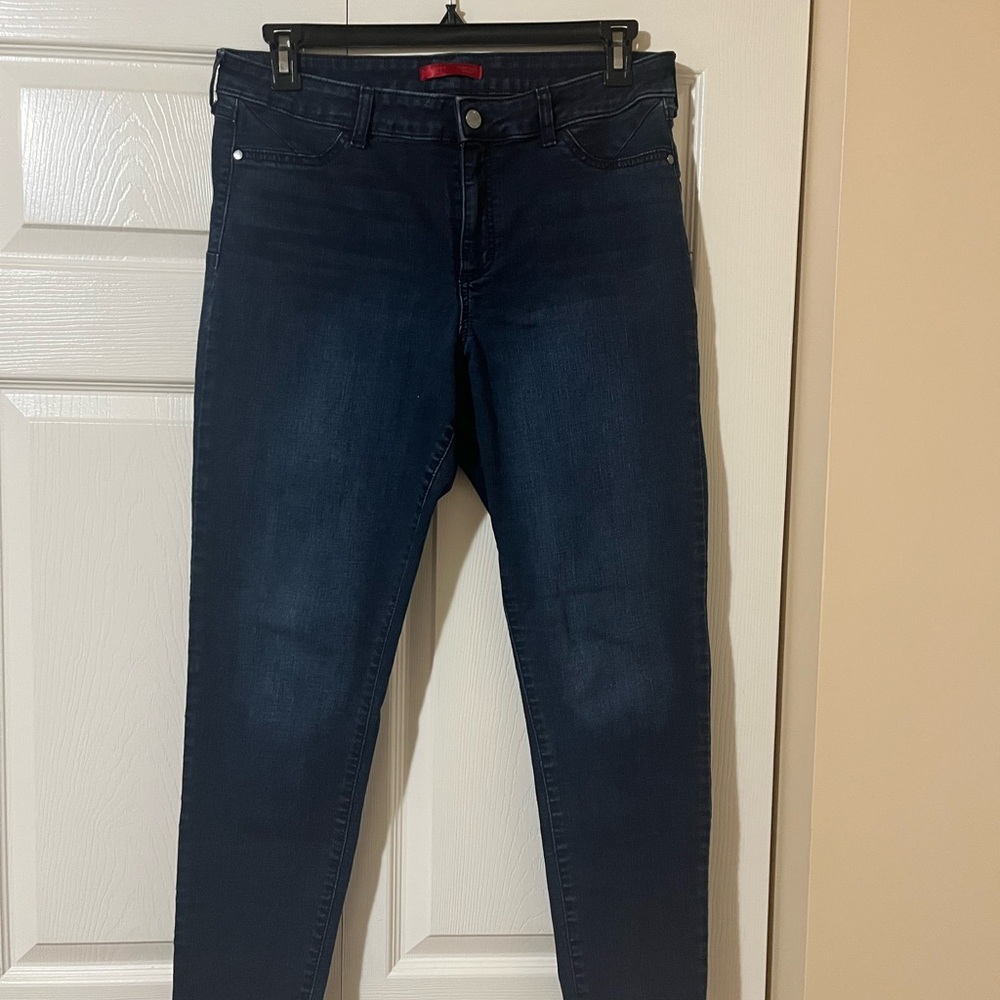 Jennifer Lopez Dark Blue Skinny Jeans